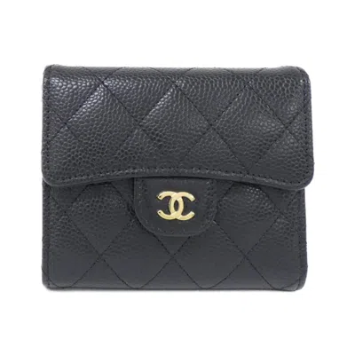 Pre-owned Chanel Grained Calfskin Wallet (tri-fold) () In Black