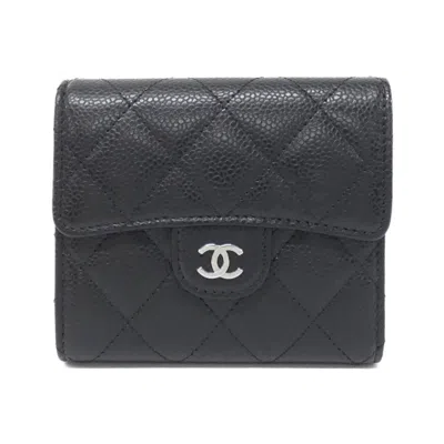 Pre-owned Chanel Grained Calfskin Wallet (tri-fold) () In Black