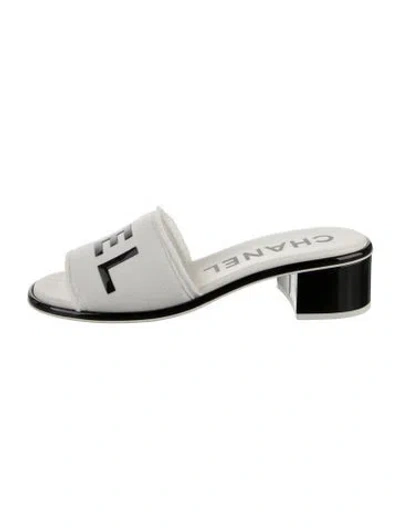 Pre-owned Chanel Graphic Print Slides In White