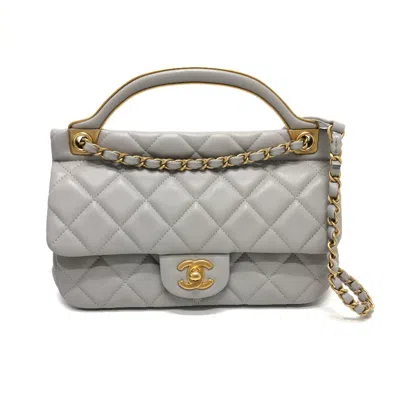 Pre-owned Chanel Gray Leather Shoulder Bag ()