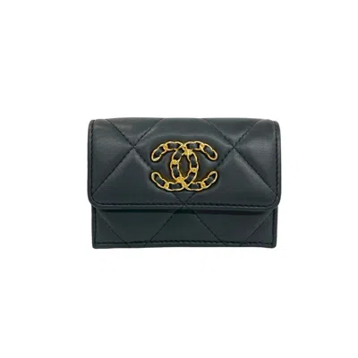 Pre-owned Chanel Gray Leather Wallet (tri-fold) ()