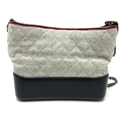 Pre-owned Chanel Gray Red Color Wool Leather Shoulder Bag () In Gray, Red Color