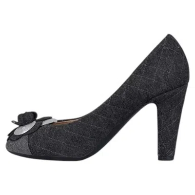 Pre-owned Chanel Gray Textile Rose Pumps Sz 38 In Red