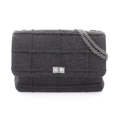 Pre-owned Chanel Gray Wool Shoulder Bag ()