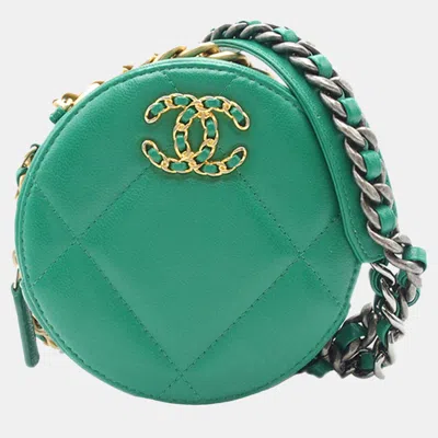 Pre-owned Chanel Green 19 Round Lambskin Clutch With Chain