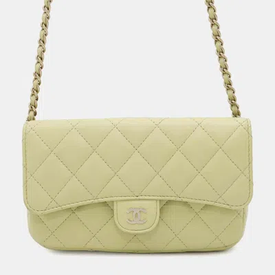 Pre-owned Chanel Green Lambskin Matelasse Flap Chain Shoulder Phone Pouch