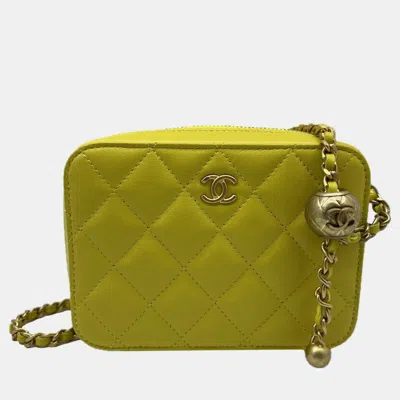 Pre-owned Chanel Green Leather Caviar Camera Shoulder Bag In Yellow