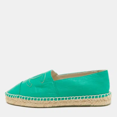 Pre-owned Chanel Green Leather Cc Espadrille Flats Size 38