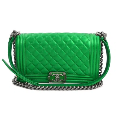 Pre-owned Chanel Green Leather Shoulder Bag ()