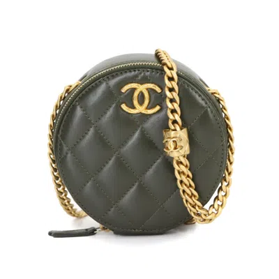 Pre-owned Chanel Green Leather Shoulder Bag ()