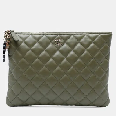 Pre-owned Chanel Green Medium Quilted Lambskin Cuba La Habana O Case Clutch