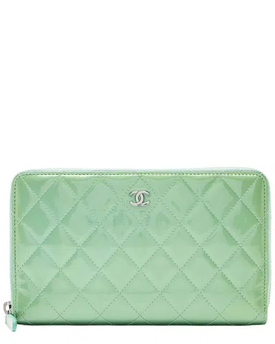 Pre-owned Chanel Green Patent Leather Cc Organizer Wallet (authentic Pre-loved)