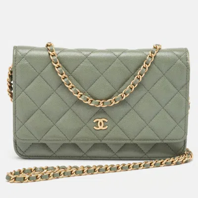Pre-owned Chanel Green Quilted Caviar Leather Classic Wallet On Chain