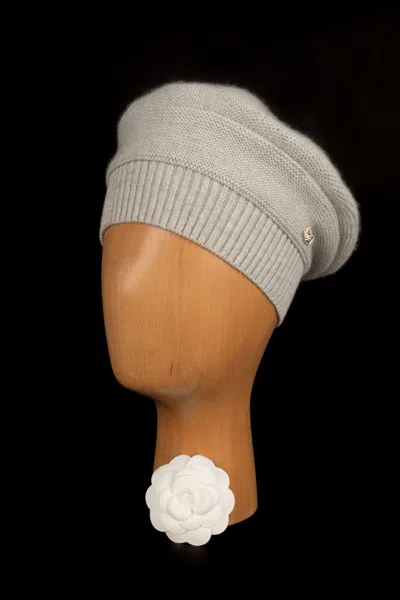 Pre-owned Chanel Grey Blended Cashmere Beret Hat, 2008 In Gray