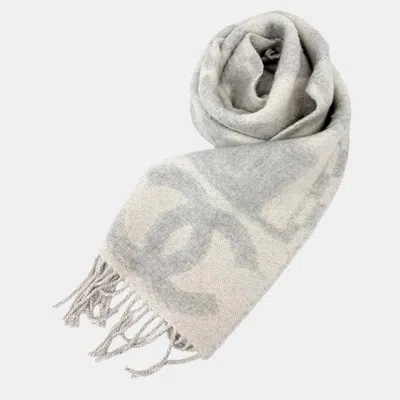 Pre-owned Chanel Grey Cashmere Silk Scarf In Gray