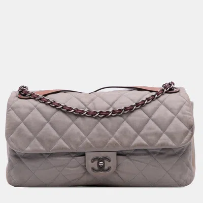 Pre-owned Chanel Grey Jumbo Iridescent Calfskin In The Mix Flap In Gray