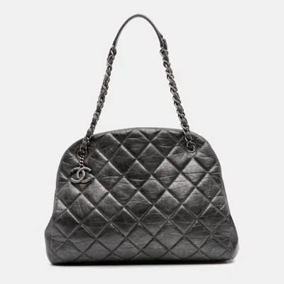 Pre-owned Chanel Grey Large Aged Calfskin Just Mademoiselle Bowling Bag In Gray