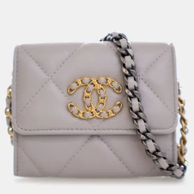 Pre-owned Chanel Grey Quilted Lambskin 19 Flap Coin Purse With Chain In Gray