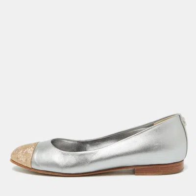 Pre-owned Chanel Grey/gold Leather Cc Cap Toe Ballet Flats Size 35