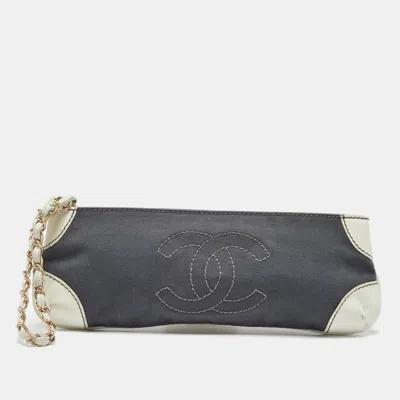 Pre-owned Chanel Grey/white Canvas And Leather Cc Olsen Clutch Bag