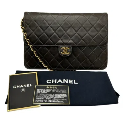 Pre-owned Chanel Handbag () In Multi