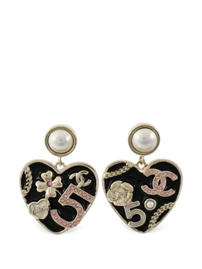 Pre-owned Chanel Heart-motif Cc Drop Earrings In Gold