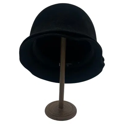 Pre-owned Chanel Iconic Black Bucket Hat