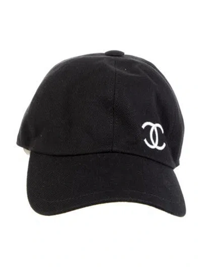 Pre-owned Chanel Interlocking Cc Baseball Cap In Black