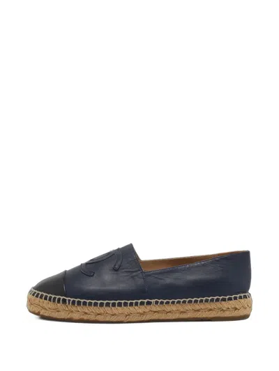 Pre-owned Chanel Interlocking Cc Cap-toe Espadrilles In Blue