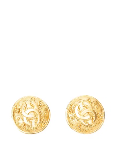 Pre-owned Chanel Interlocking Cc Clip-on Earrings In Gold
