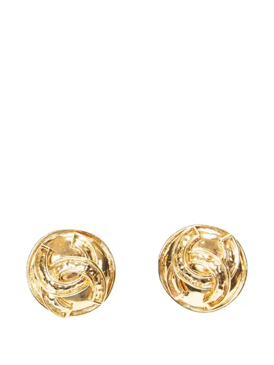 Pre-owned Chanel Interlocking Cc Clip-on Earrings In Gold