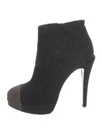 Pre-owned Chanel Interlocking Cc Logo Boots In Black