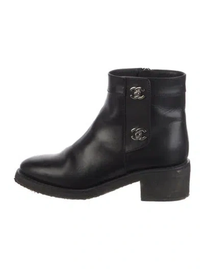 Pre-owned Chanel Interlocking Cc Logo Calfskin Moto Boots In Black