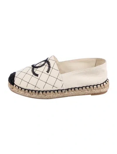 Pre-owned Chanel Interlocking Cc Logo Canvas Espadrilles