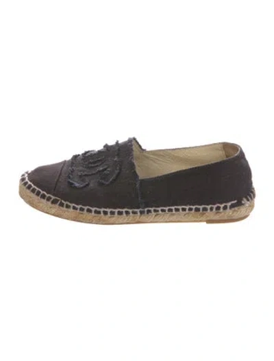 Pre-owned Chanel Interlocking Cc Logo Canvas Espadrilles In Black