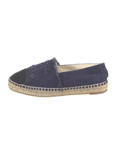 Pre-owned Chanel Interlocking Cc Logo Canvas Espadrilles In Black