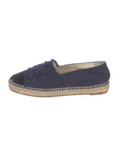 Pre-owned Chanel Interlocking Cc Logo Canvas Espadrilles In Blue
