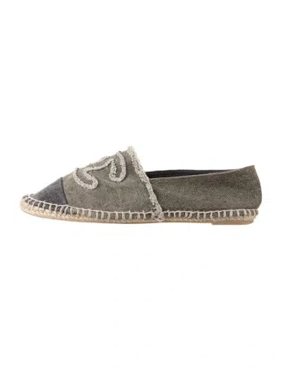 Pre-owned Chanel Interlocking Cc Logo Canvas Espadrilles In Green