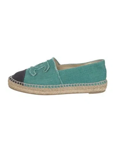 Pre-owned Chanel Interlocking Cc Logo Canvas Espadrilles In Green