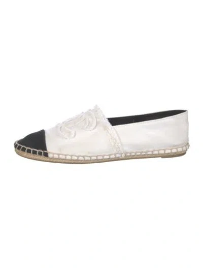 Pre-owned Chanel Interlocking Cc Logo Canvas Espadrilles In Multi