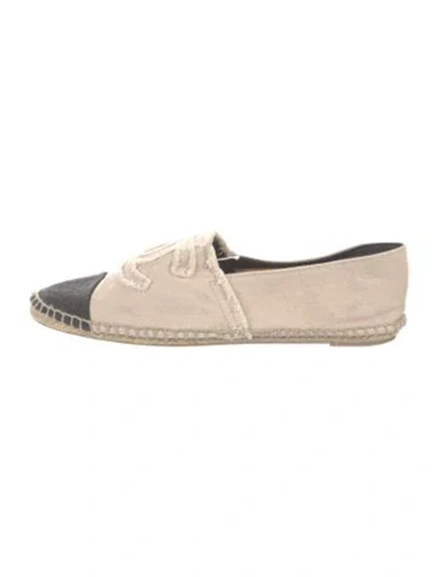 Pre-owned Chanel Interlocking Cc Logo Canvas Espadrilles In Neutral