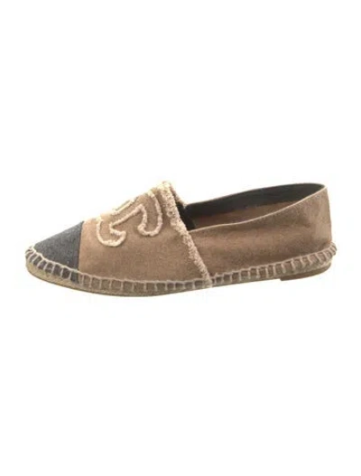 Pre-owned Chanel Interlocking Cc Logo Canvas Espadrilles In Neutral