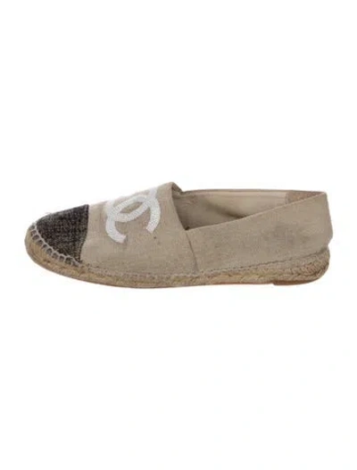 Pre-owned Chanel Interlocking Cc Logo Canvas Espadrilles In Neutral