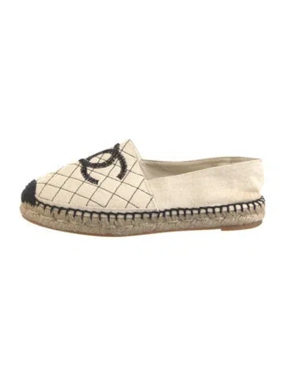 Pre-owned Chanel Interlocking Cc Logo Canvas Espadrilles In Neutral
