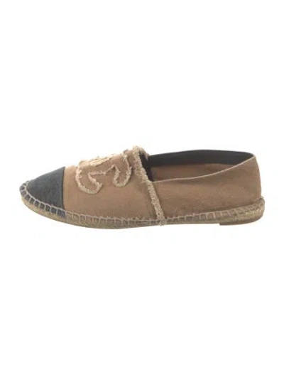 Pre-owned Chanel Interlocking Cc Logo Canvas Espadrilles In Neutral