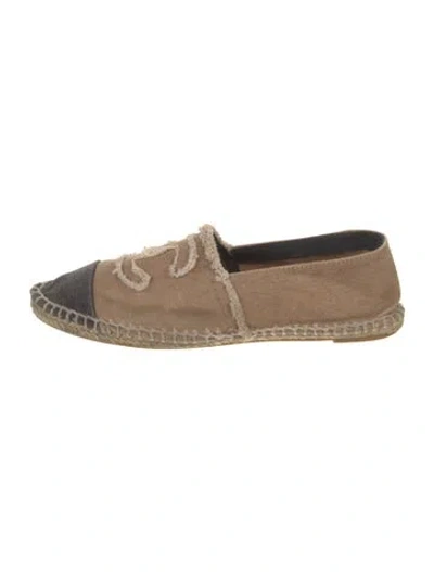 Pre-owned Chanel Interlocking Cc Logo Canvas Espadrilles In Neutral
