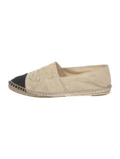 Pre-owned Chanel Interlocking Cc Logo Canvas Espadrilles In Neutral