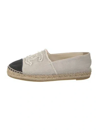 Pre-owned Chanel Interlocking Cc Logo Canvas Espadrilles In Neutrals