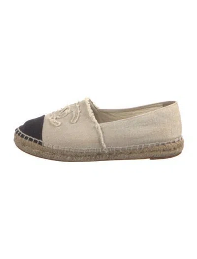 Pre-owned Chanel Interlocking Cc Logo Canvas Espadrilles In Neutrals
