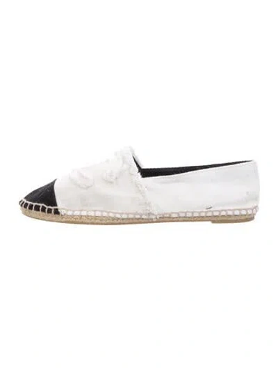 Pre-owned Chanel Interlocking Cc Logo Canvas Espadrilles In White
